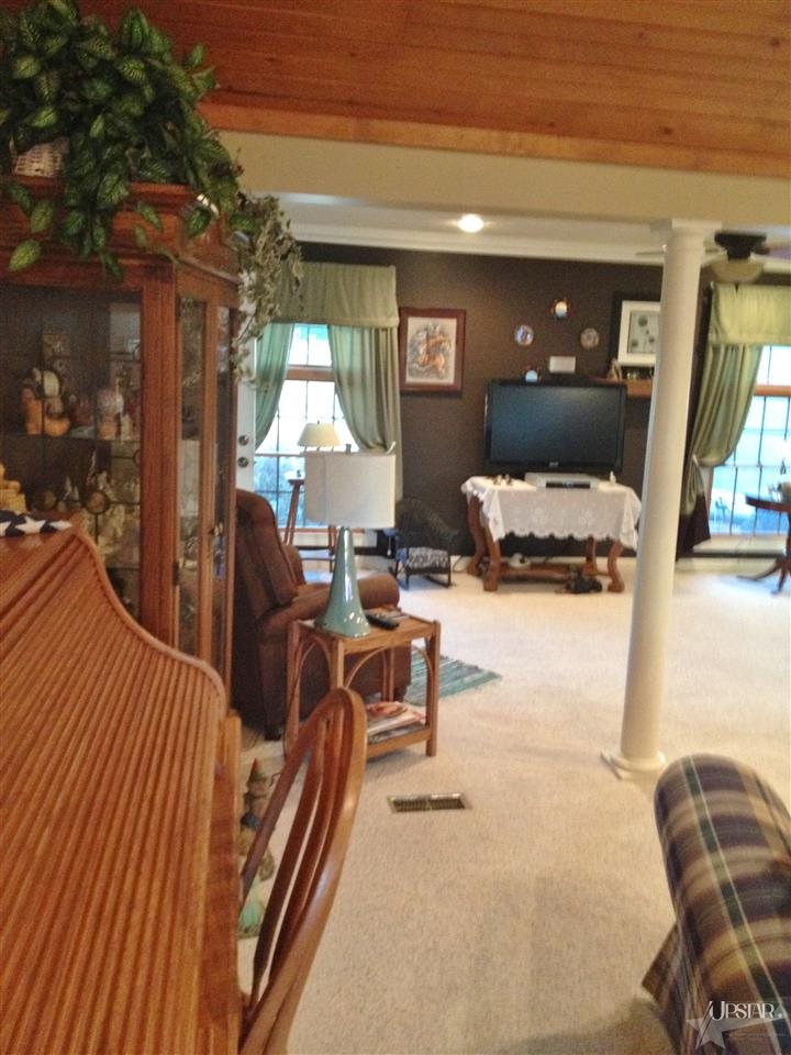 1804 Laramie Trce, Kendallville, IN 46755 photo 3