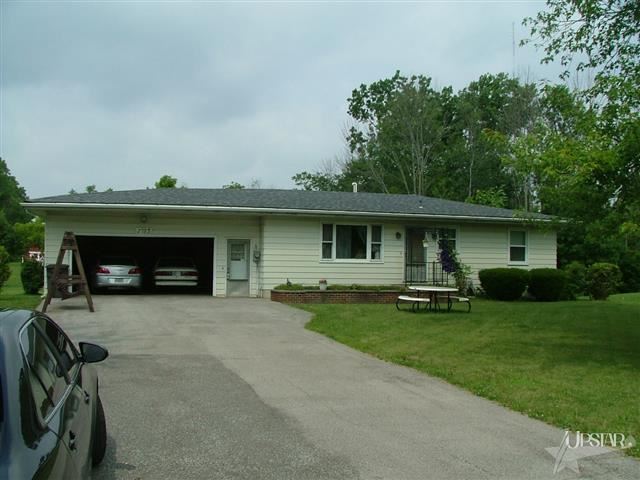 2723 Moore Dr, Fort Wayne, IN 46808 photo 1