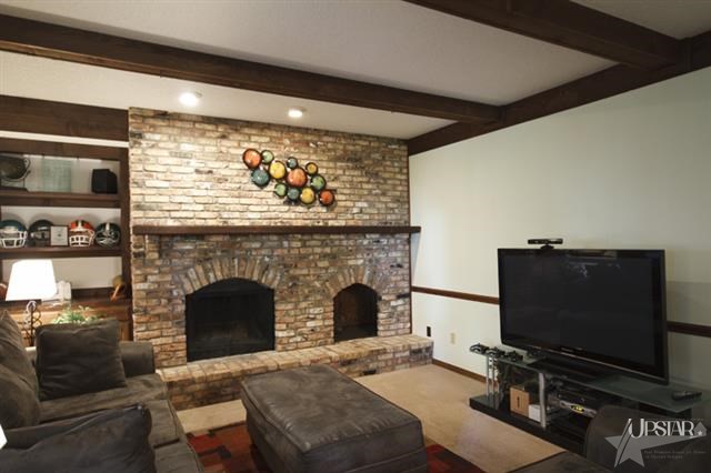 5302 Hartford Dr, Fort Wayne, IN 46835 photo 2