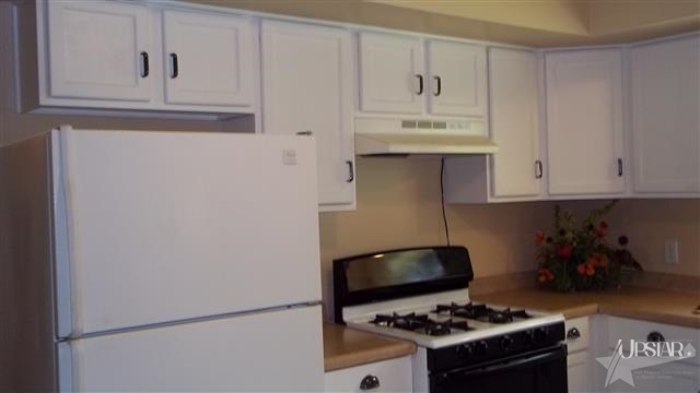2925 Dexter Dr, Fort Wayne, IN 46816 photo 5