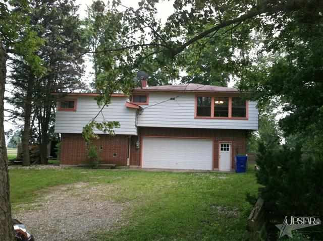 9511 Hamilton, Yoder, IN 46798 photo 1
