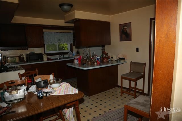 2588 E Markle Rd, Huntington, IN 46750 photo 3