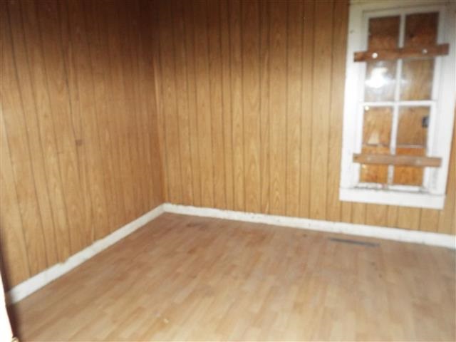 209 S 4th St, Kentland, IN 47951 photo 6