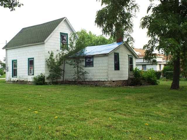 209 S 4th St, Kentland, IN 47951 photo 13
