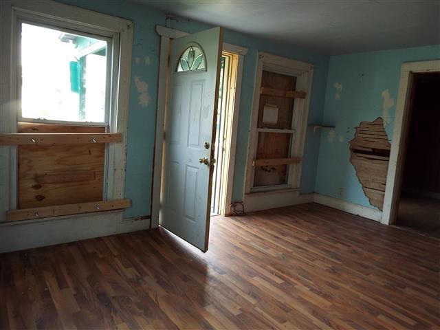 209 S 4th St, Kentland, IN 47951 photo 3