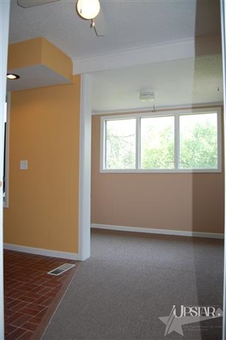 4215 Wayne Trce, Fort Wayne, IN 46806 photo 8