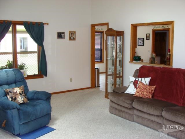 9019 Village Grove Dr, Fort Wayne, IN 46804 photo 12