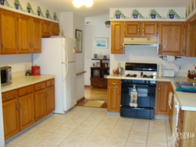 9019 Village Grove Dr, Fort Wayne, IN 46804 photo 13