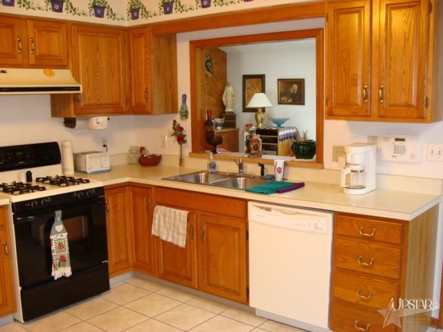 9019 Village Grove Dr, Fort Wayne, IN 46804 photo 17