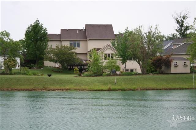 1826 Vanderbilt Dr, Fort Wayne, IN 46845 photo 2