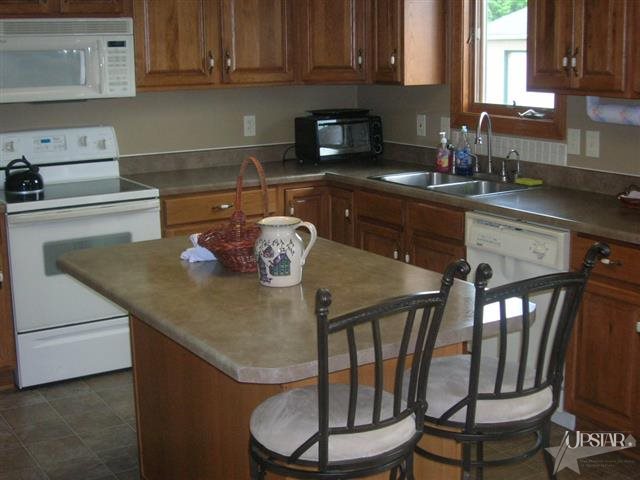 2424 E Baseline Rd, Albion, IN 46701 photo 5
