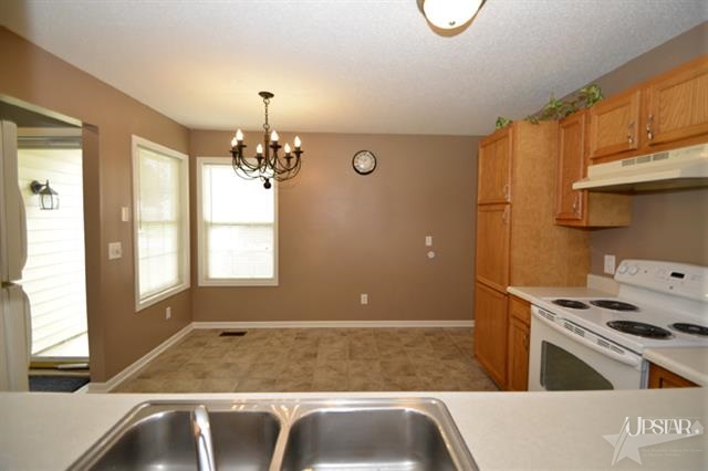 9622 La Mesa Dr, Fort Wayne, IN 46825 photo 6