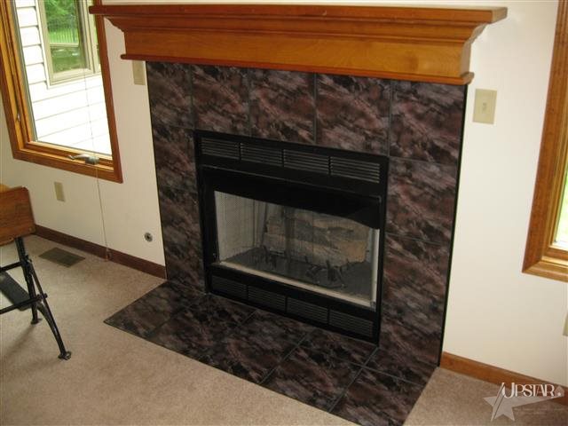 381 Deer Path, Columbia City, IN 46725 photo 4