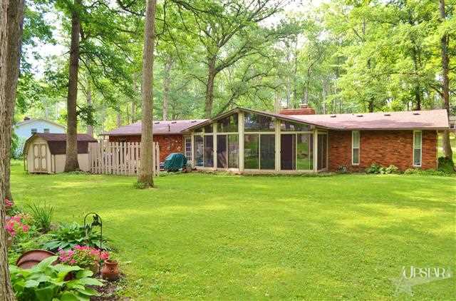 6924 Regent Ct, Fort Wayne, IN 46804 photo 2