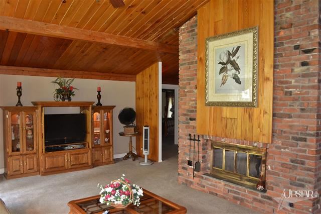 6924 Regent Ct, Fort Wayne, IN 46804 photo 4