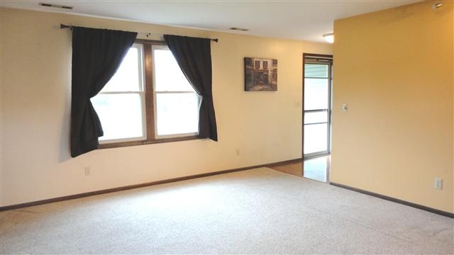 7132 Tanbark Ln, Fort Wayne, IN 46835 photo 4