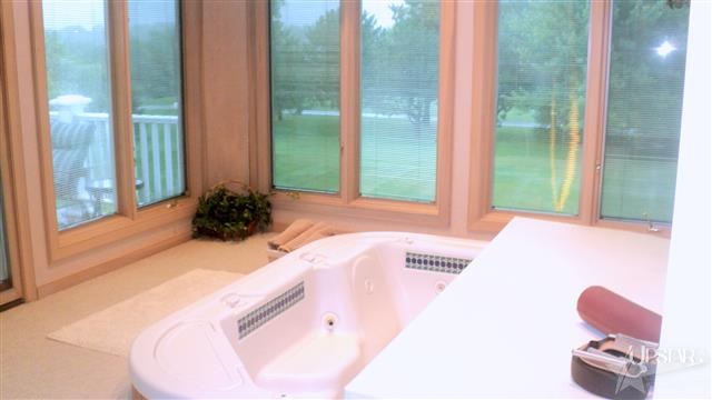 1715 Prestwick Ln, Fort Wayne, IN 46814 photo 9