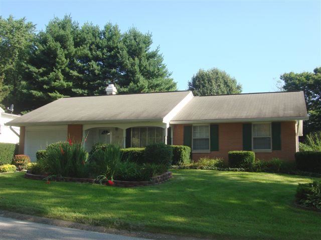 1110 W Briarcliff Dr, Bloomington, IN 47404 photo 1