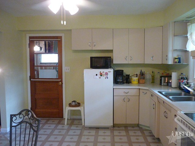 1905 Graham Dr, Fort Wayne, IN 46818 photo 8