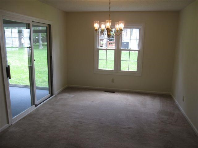 1012 Carleton Ct, Bloomington, IN 47401 photo 3