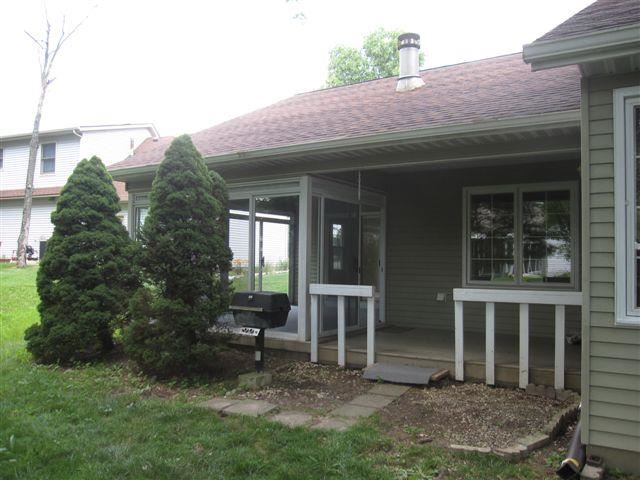1012 Carleton Ct, Bloomington, IN 47401 photo 2