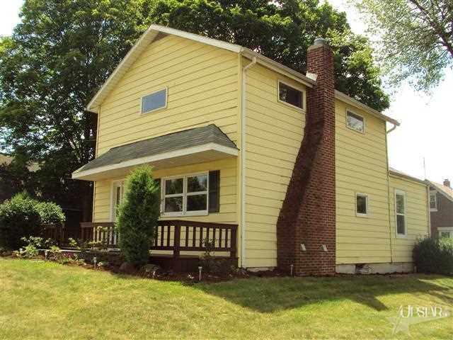 215 W Spencer St, Columbia City, IN 46725 photo 3
