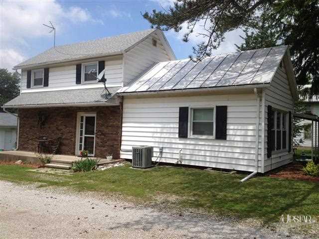 205 N Main St, Laotto, IN 46763 photo 4