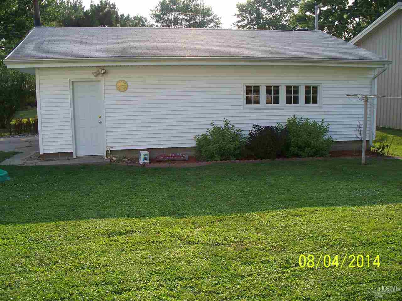 205 N Main St, Laotto, IN 46763 photo 7