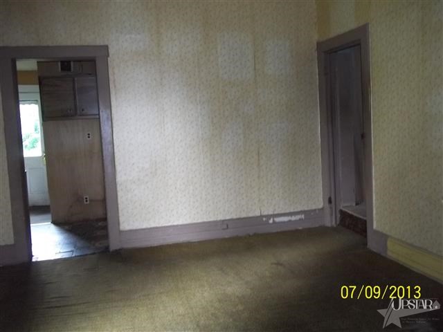 1834 Sabine St, Huntington, IN 46750 photo 4