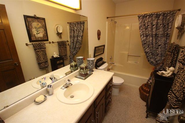 4915 Woodmark Ct, Fort Wayne, IN 46815 photo 7