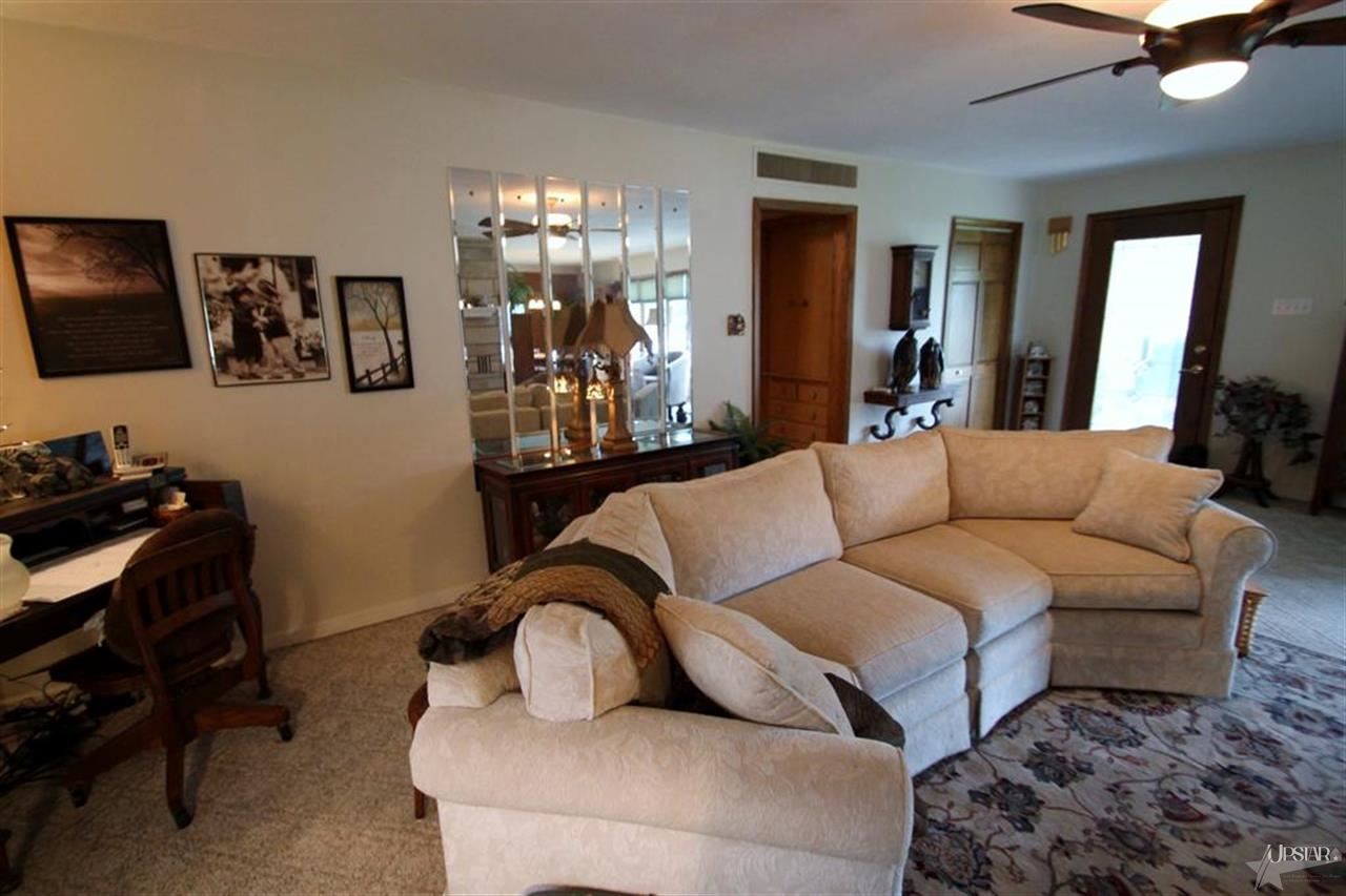 818 Orlando Dr, Fort Wayne, IN 46825 photo 18