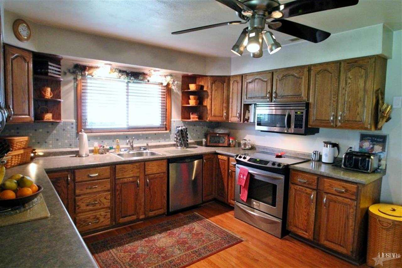 818 Orlando Dr, Fort Wayne, IN 46825 photo 12