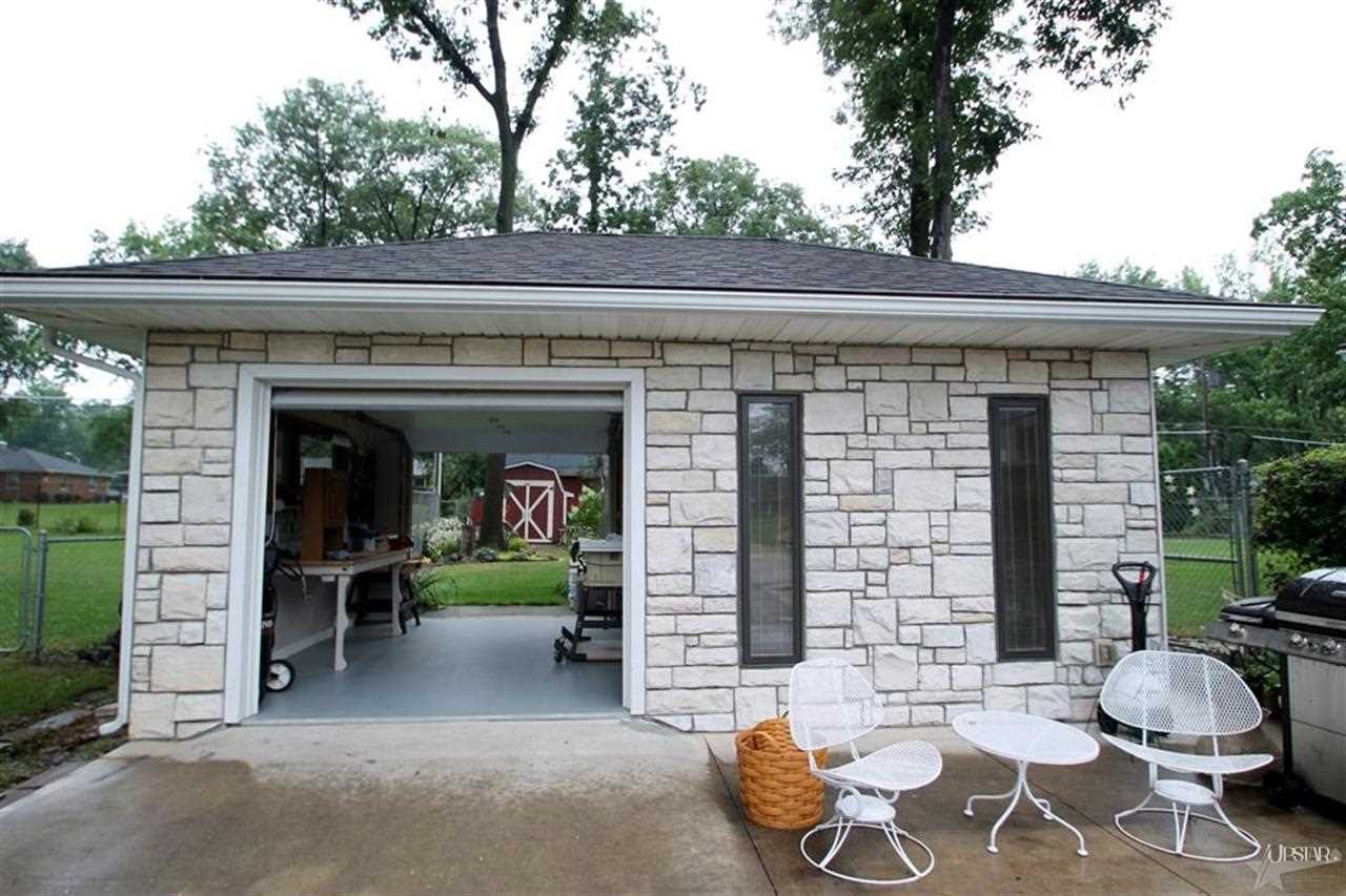 818 Orlando Dr, Fort Wayne, IN 46825 photo 5