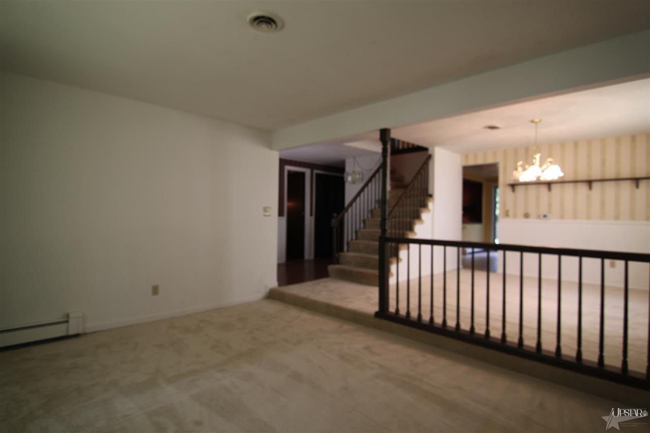 3905 Nottingham Dr, Fort Wayne, IN 46815 photo 6