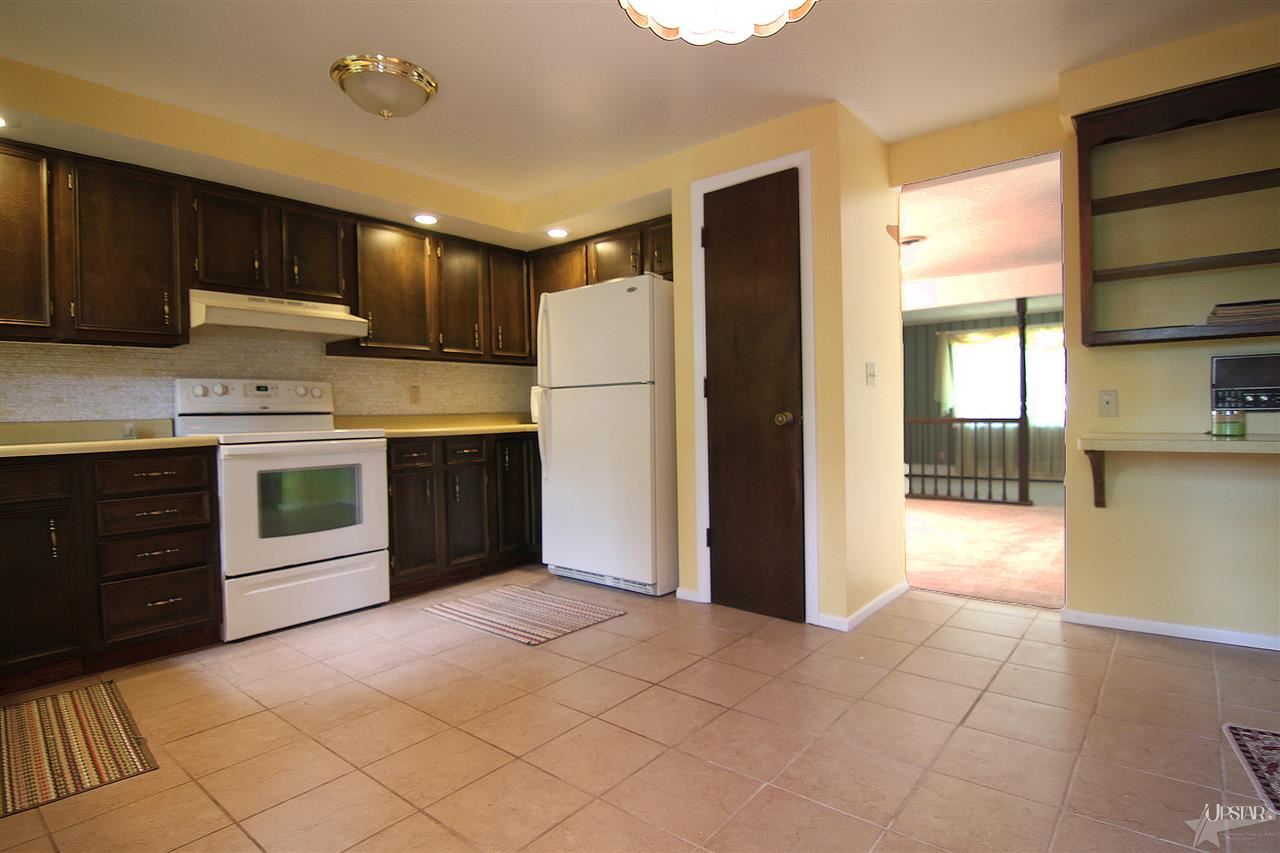 3905 Nottingham Dr, Fort Wayne, IN 46815 photo 9