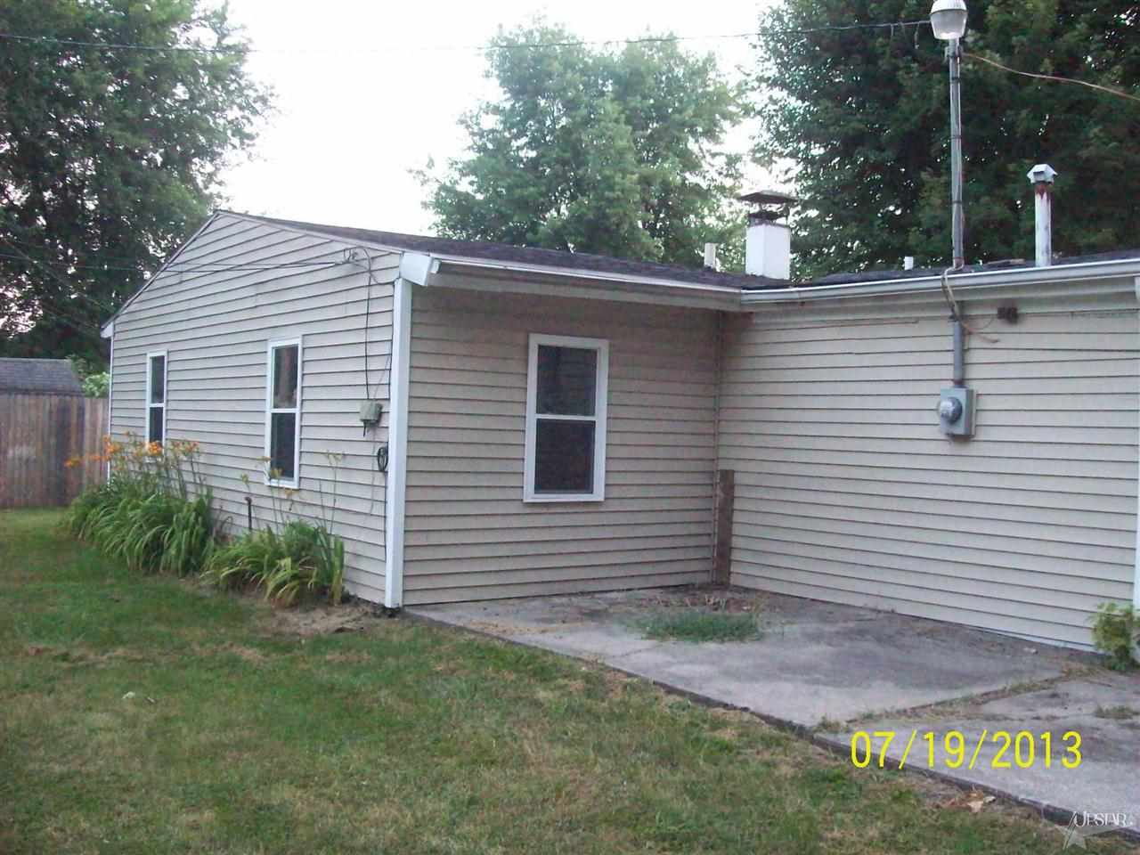 5615 Gates Dr, Fort Wayne, IN 46809 photo 3