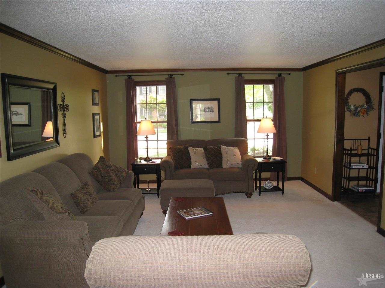 1925 Ransom Dr, Fort Wayne, IN 46845 photo 3