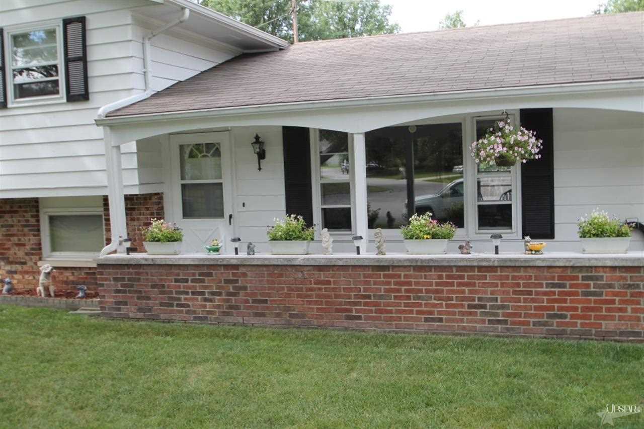 4902 Galway Dr, Fort Wayne, IN 46815 photo 2