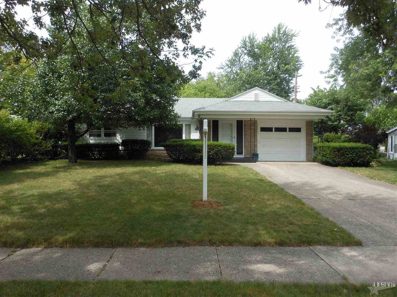 2550 Ojibway Trl, Fort Wayne, IN 46809 photo 1