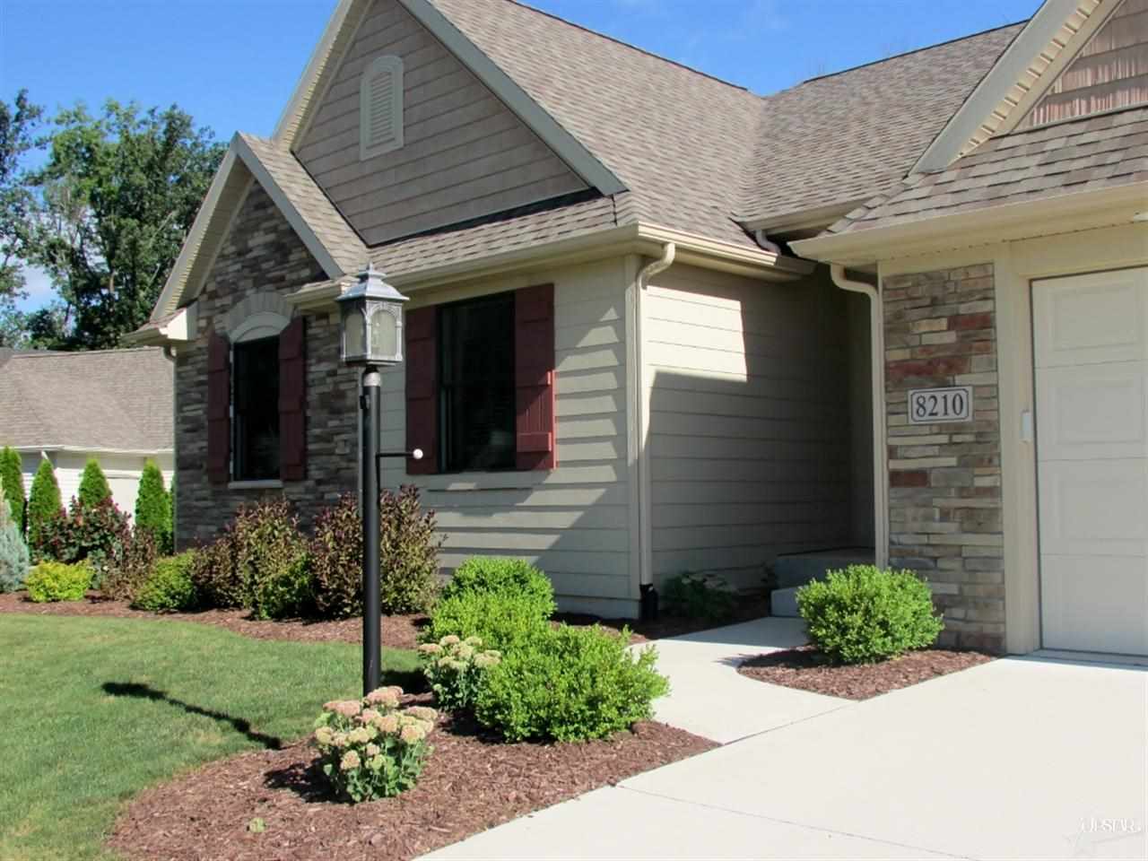 8210 Cardinal Ct, Fort Wayne, IN 46804 photo 2