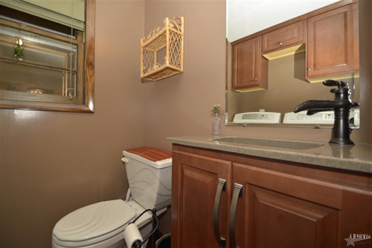 6045 Allenwood Dr, Fort Wayne, IN 46835 photo 14