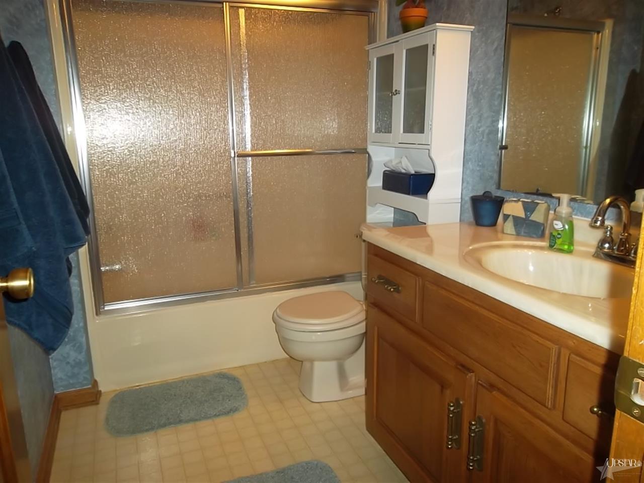 5737 Oak Pointe Dr, Fort Wayne, IN 46845 photo 8