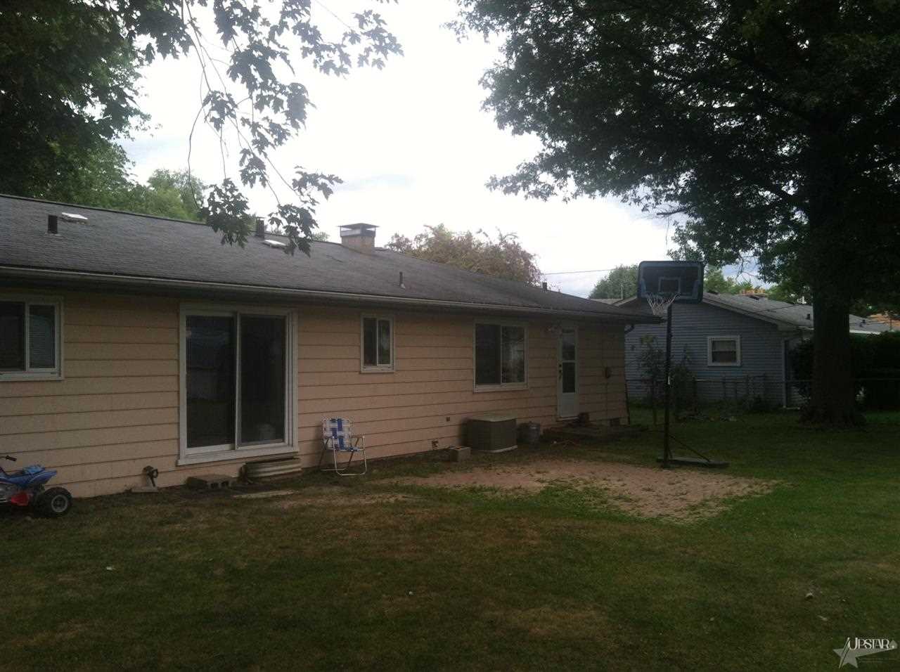 5004 Ashland Dr, Fort Wayne, IN 46835 photo 4