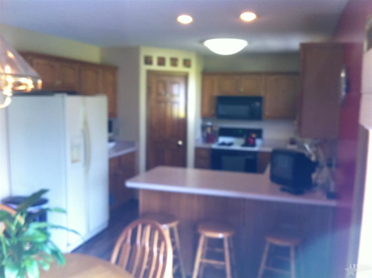 8422 Burnt Ember Pl, Fort Wayne, IN 46804 photo 4