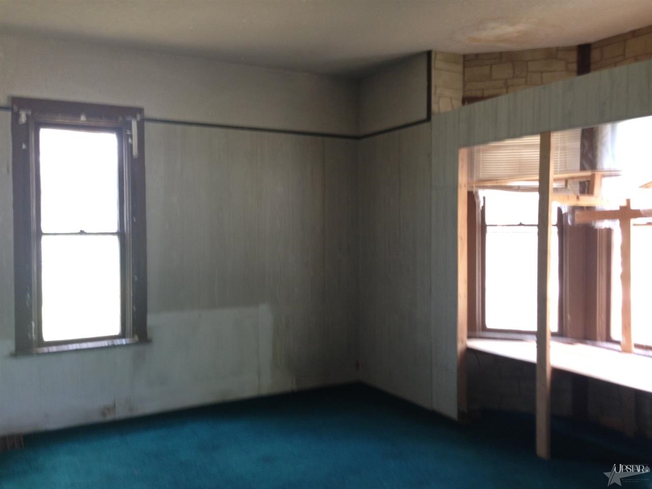 109 College St, Ligonier, IN 46767 photo 12