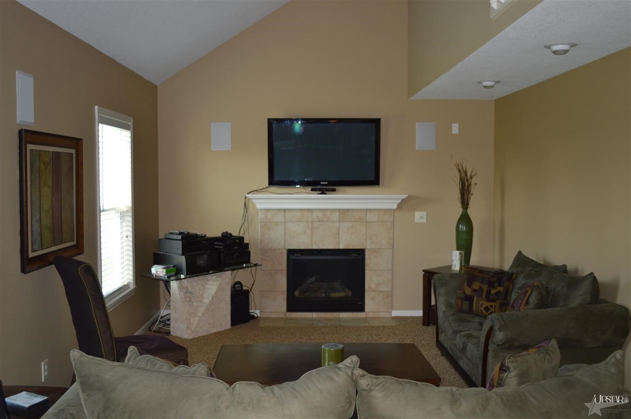 13034 Lanark Pl, Fort Wayne, IN 46814 photo 3