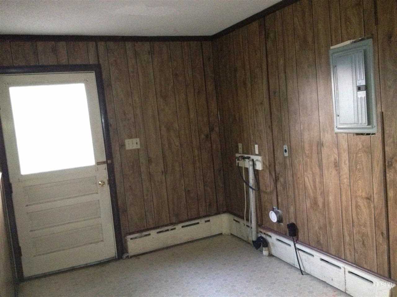527 W Central Ave, Bluffton, IN 46714 photo 7