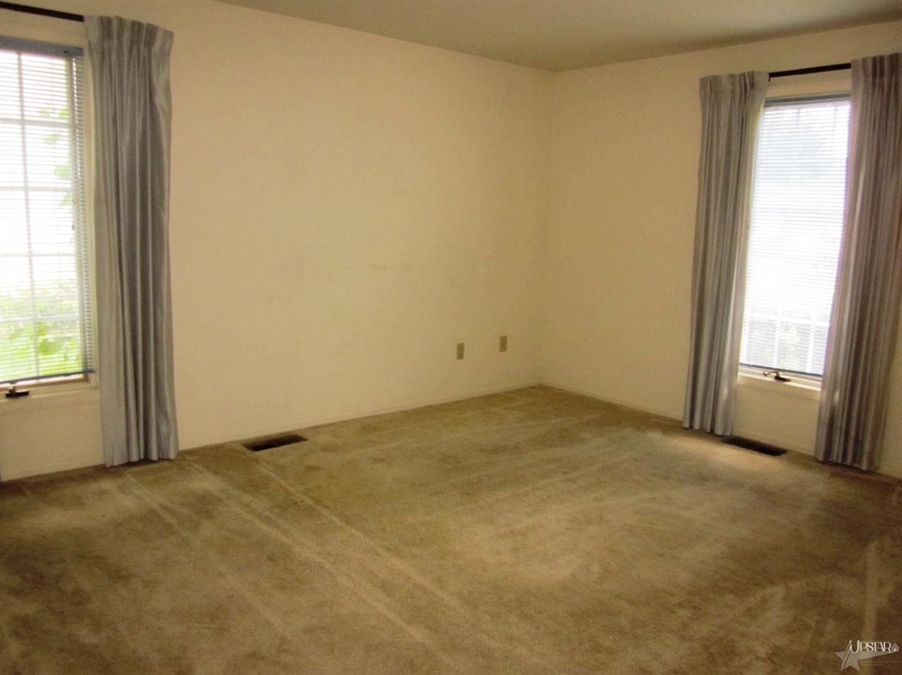 2011 Skyhawk Dr, Fort Wayne, IN 46815 photo 16