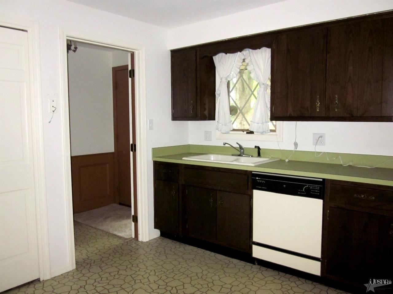 2011 Skyhawk Dr, Fort Wayne, IN 46815 photo 5