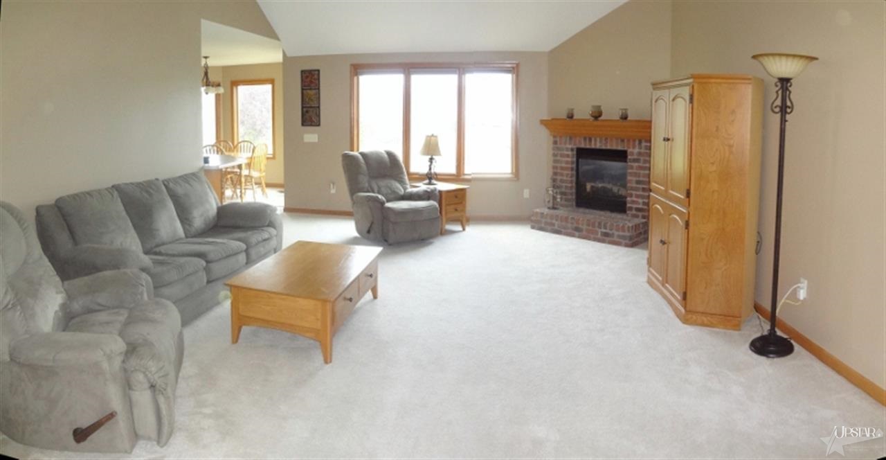 1314 Bluff Pointe Way, Fort Wayne, IN 46845 photo 3